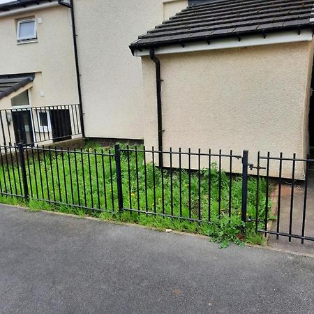 Lovely 2-Bed House In The Heart Of Woodhouse Leeds Leeds  Esterno foto