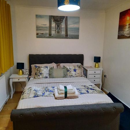 Lovely 2-Bed House In The Heart Of Woodhouse Leeds Leeds  Esterno foto