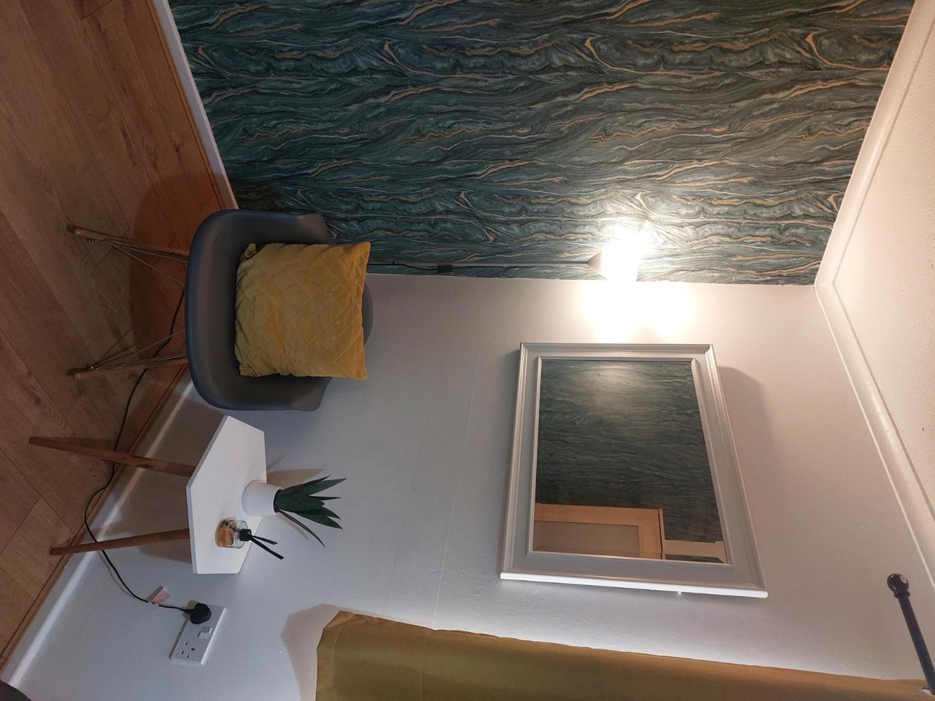 Lovely 2-Bed House In The Heart Of Woodhouse Leeds Leeds  Esterno foto