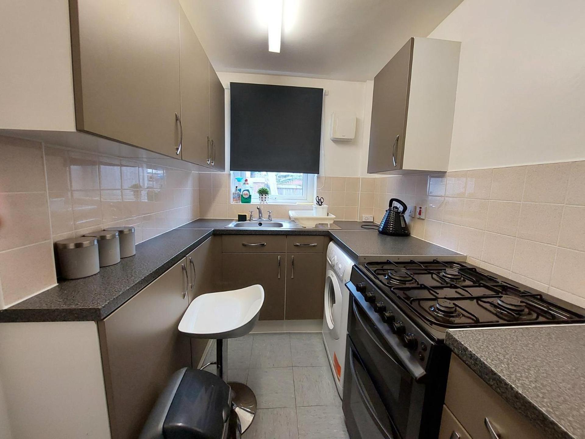 Lovely 2-Bed House In The Heart Of Woodhouse Leeds Leeds  Esterno foto